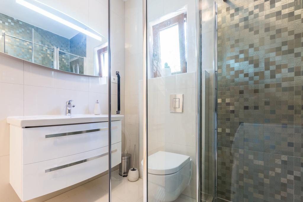 Villa Tina With Swimming Pool, Tennis Court, Games Room, Sauna, Gym, Bbq Policnik Exterior foto